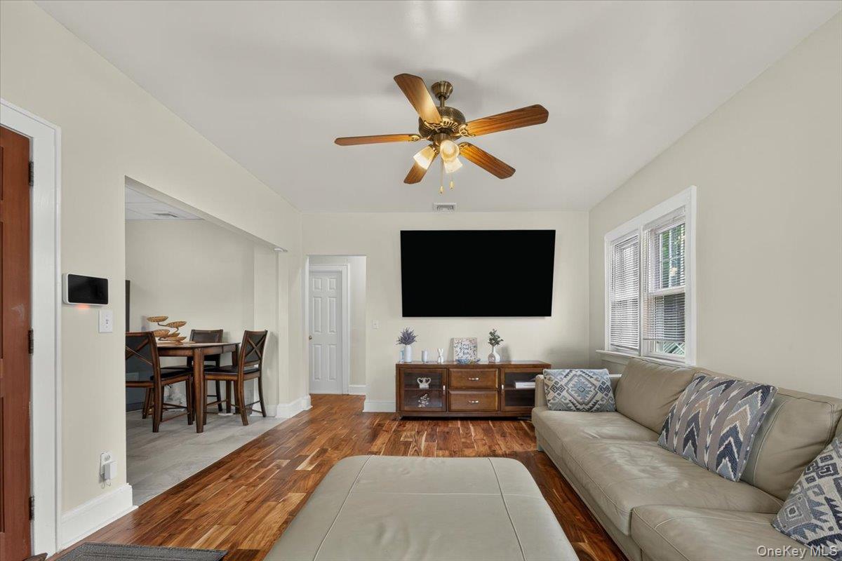 510 Secatogue Avenue — photo 4