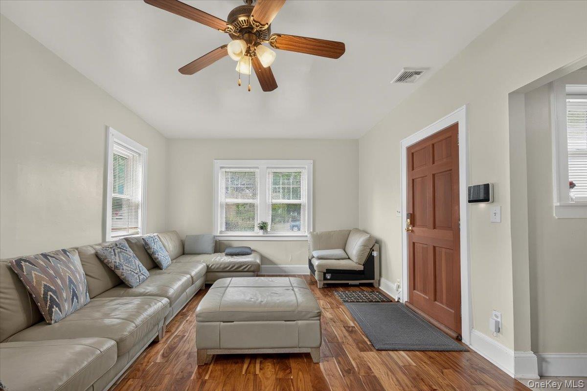 510 Secatogue Avenue — photo 5