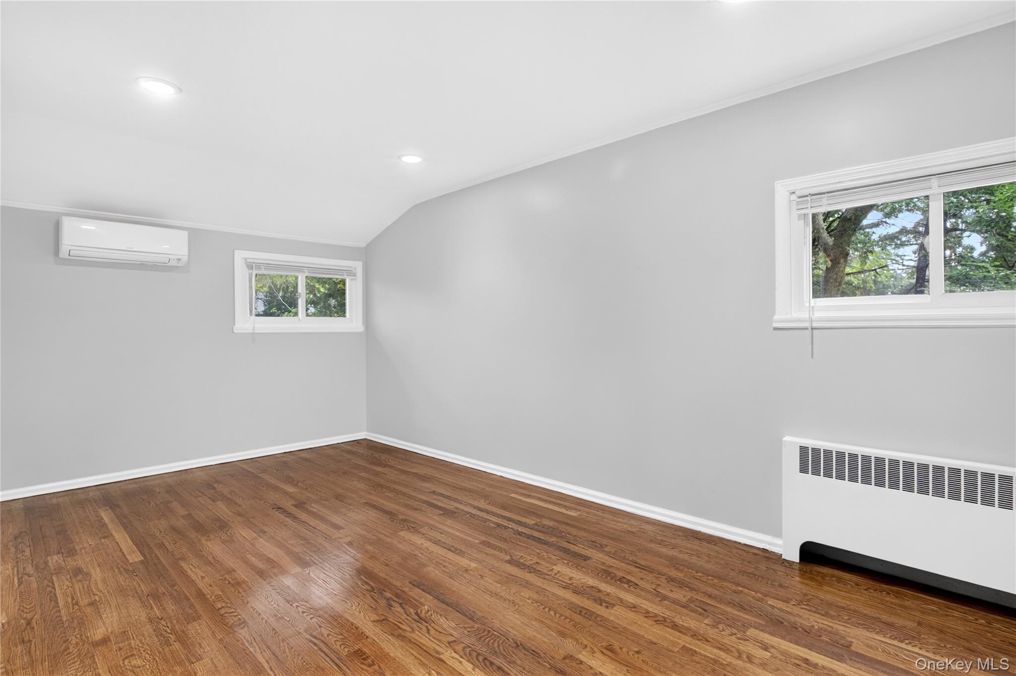 50 Commander Avenue — photo 24