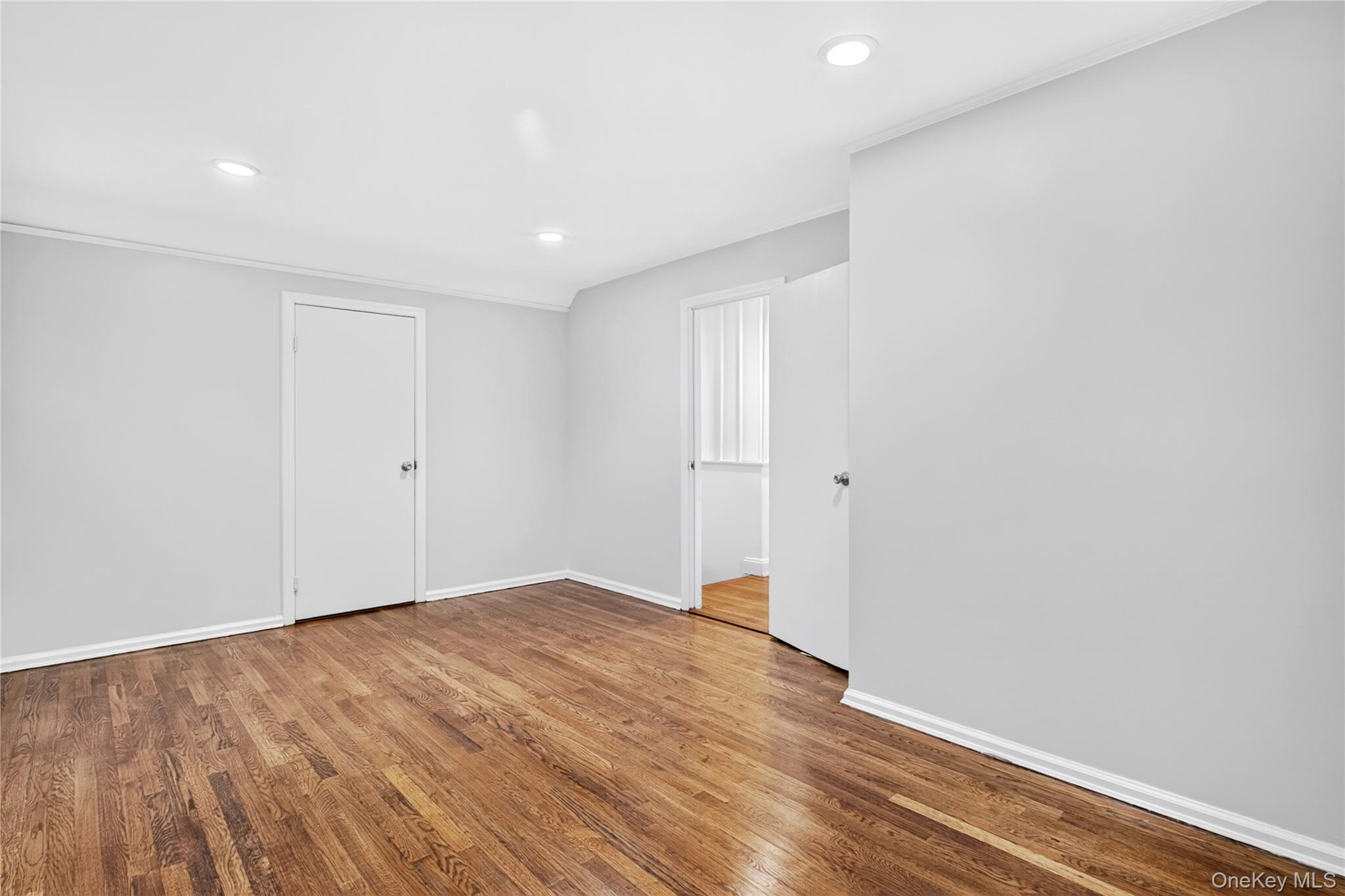 50 Commander Avenue — photo 27