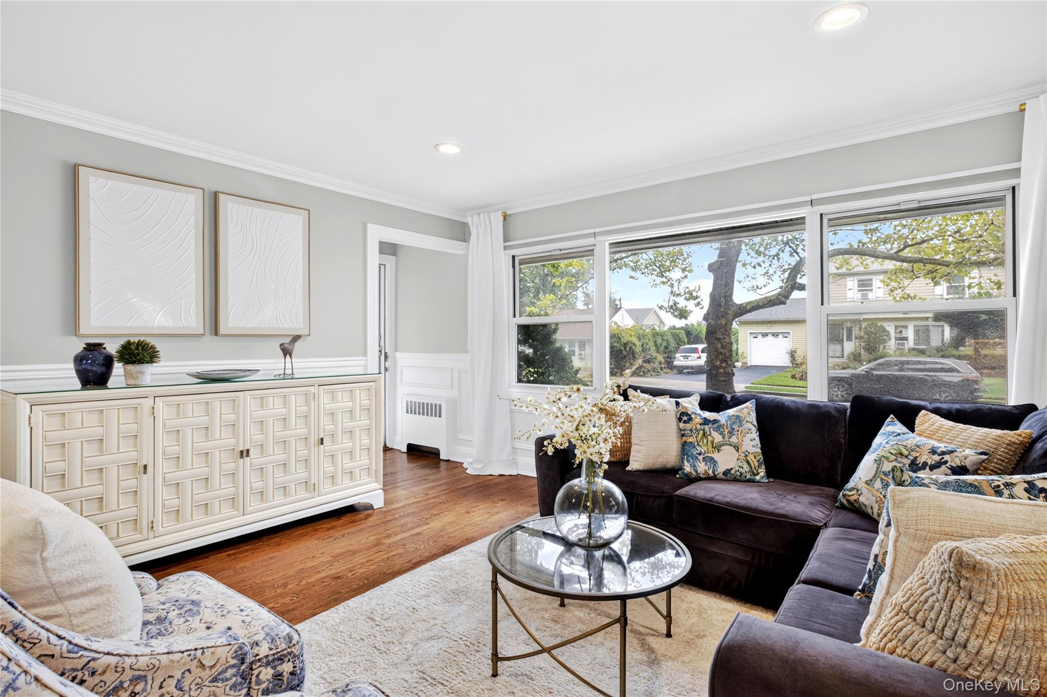 50 Commander Avenue, Garden City
