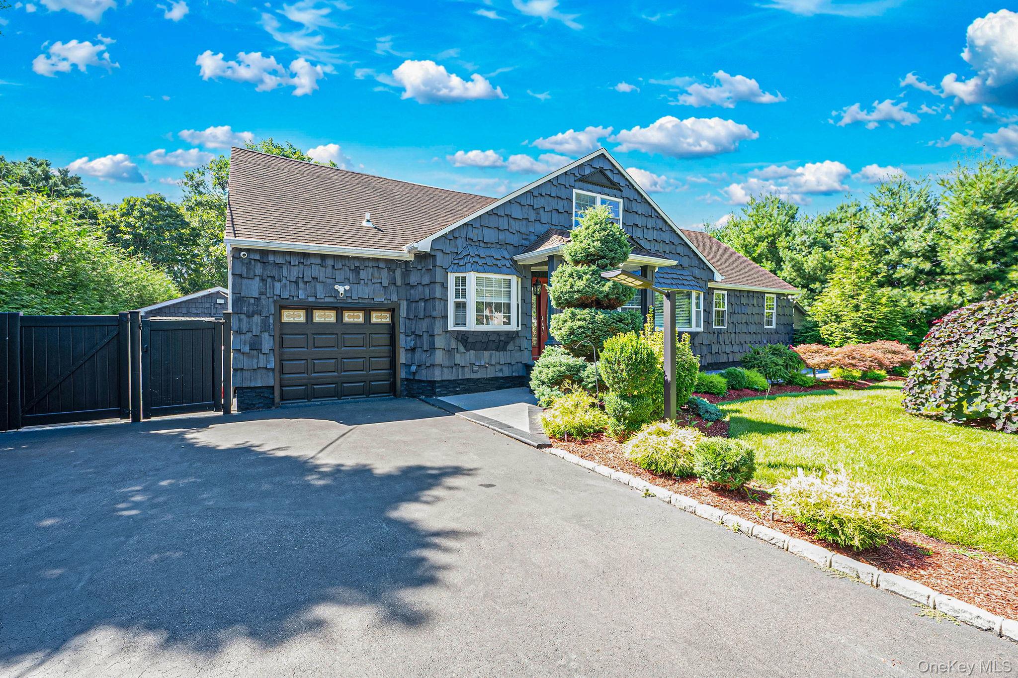 8 Ralph Avenue — photo 2