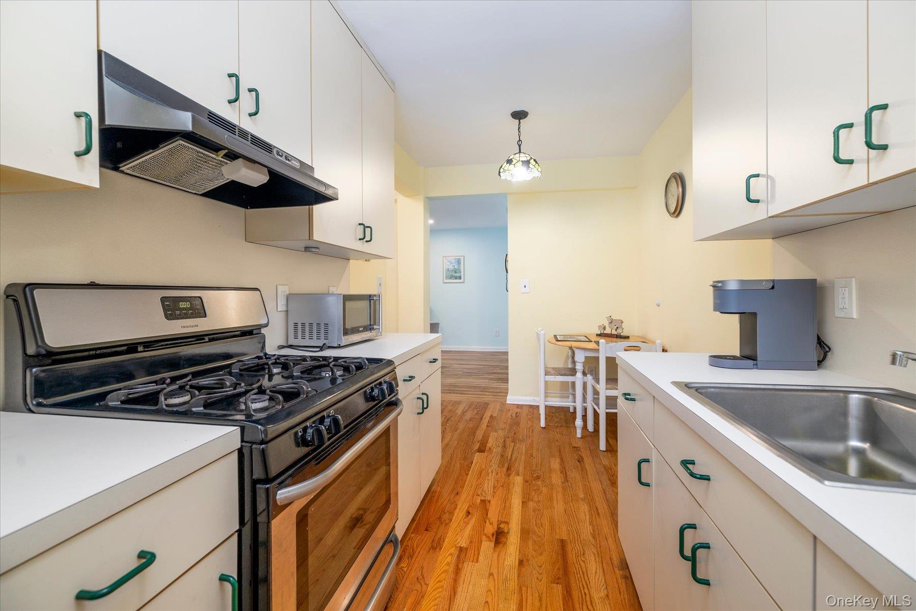 120 Morris Avenue #C9 — photo 11