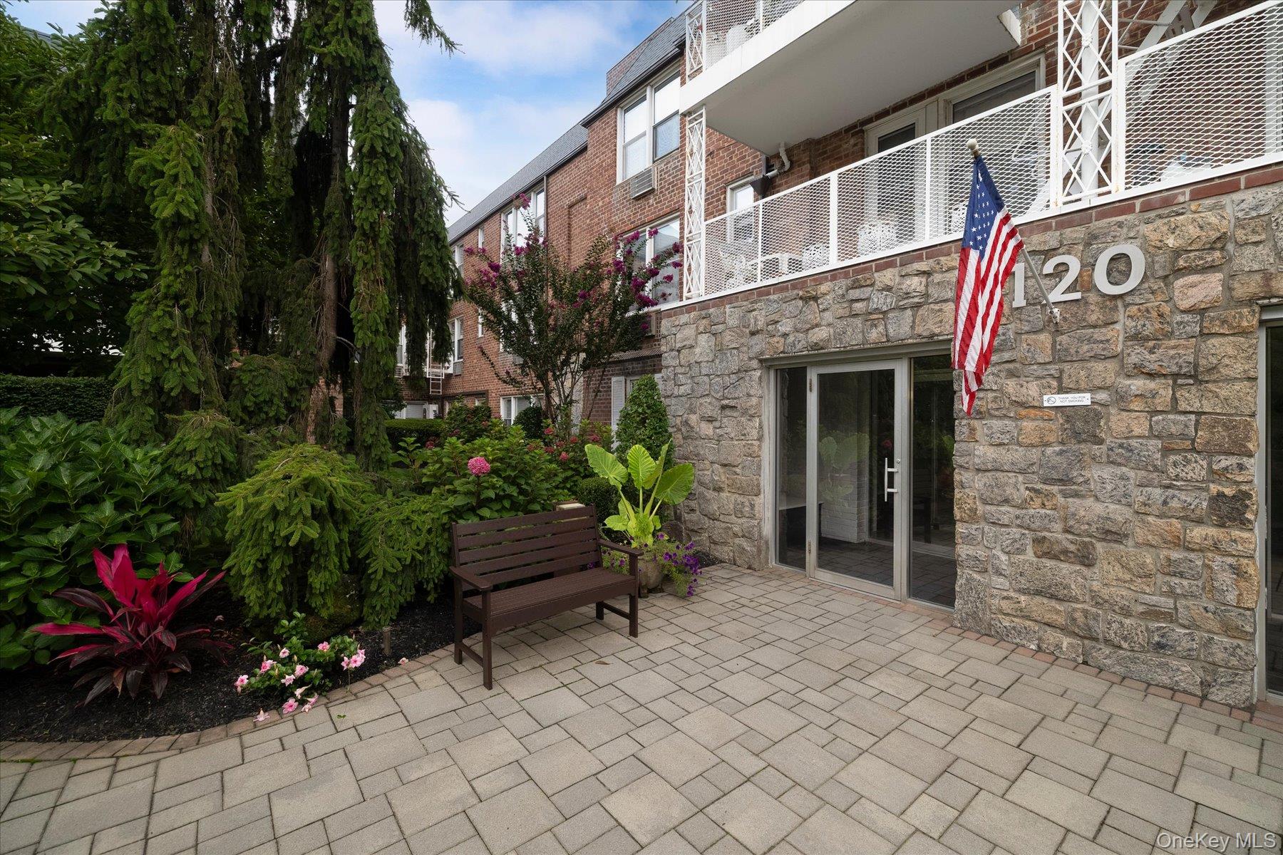 120 Morris Avenue #C9 — photo 3