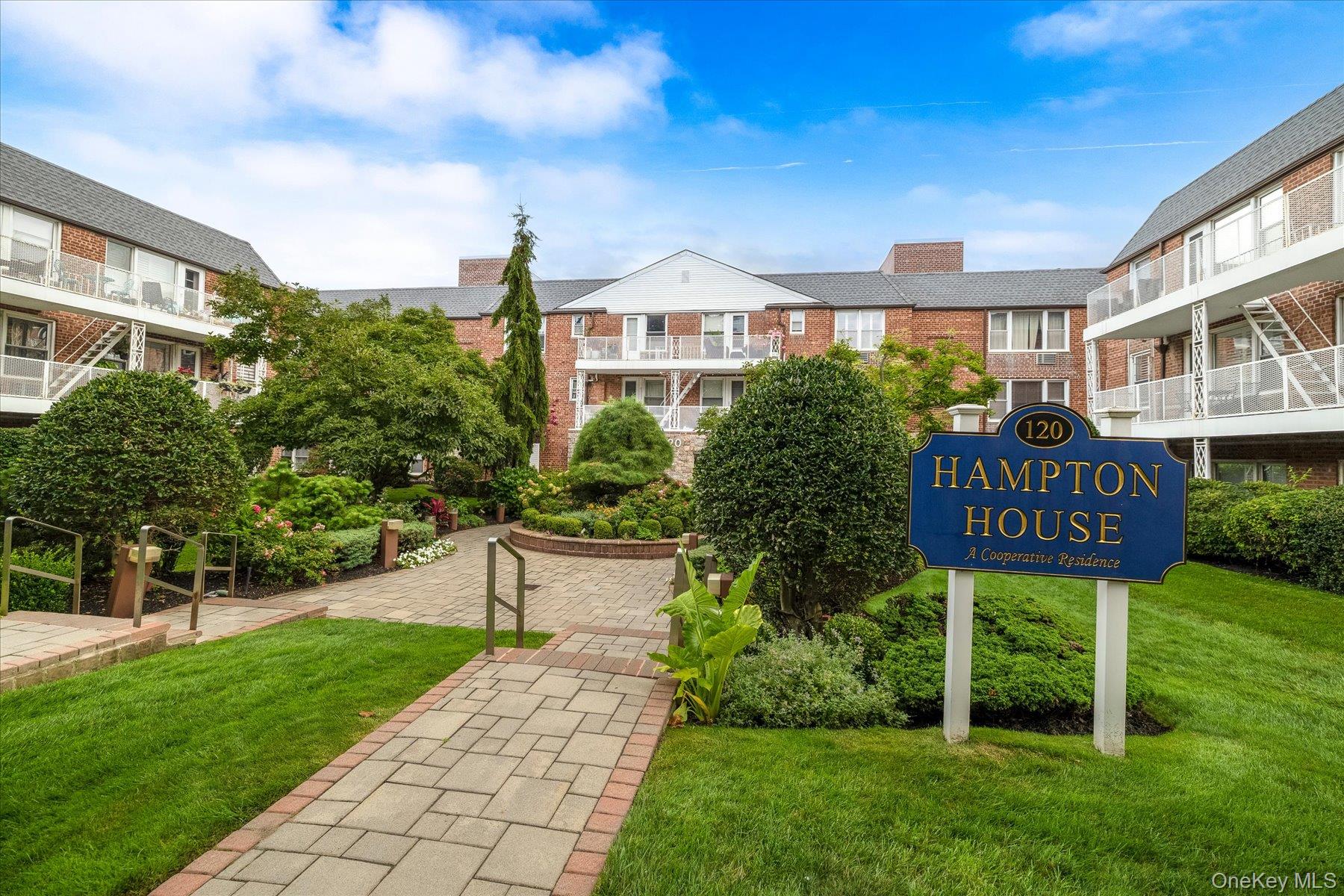 120 Morris Avenue #C9, Rockville Centre