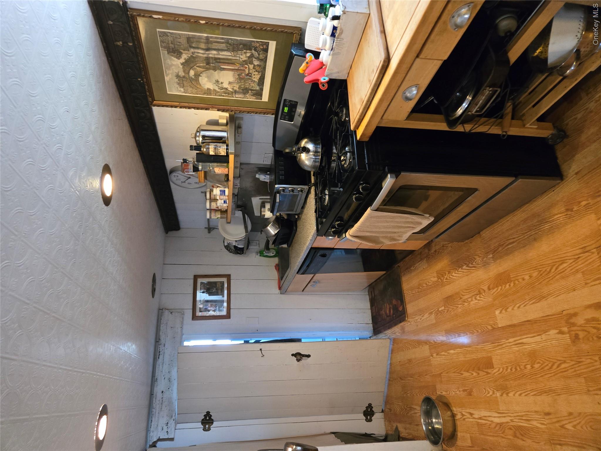 6 Cross Road — photo 2