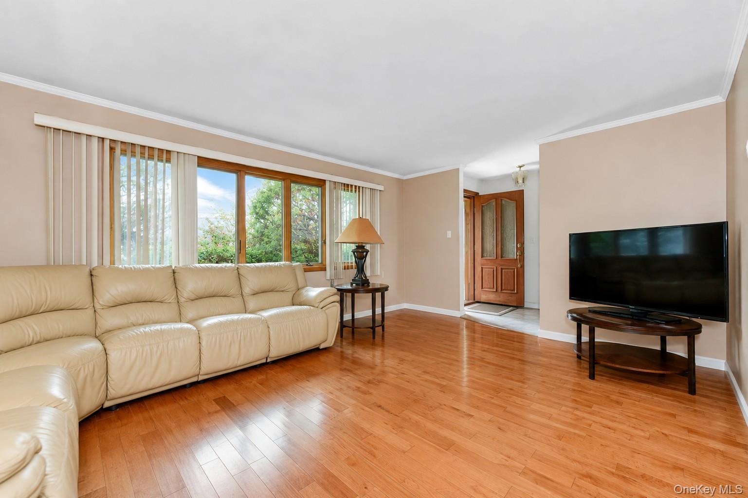 312 Waukena Avenue — photo 5