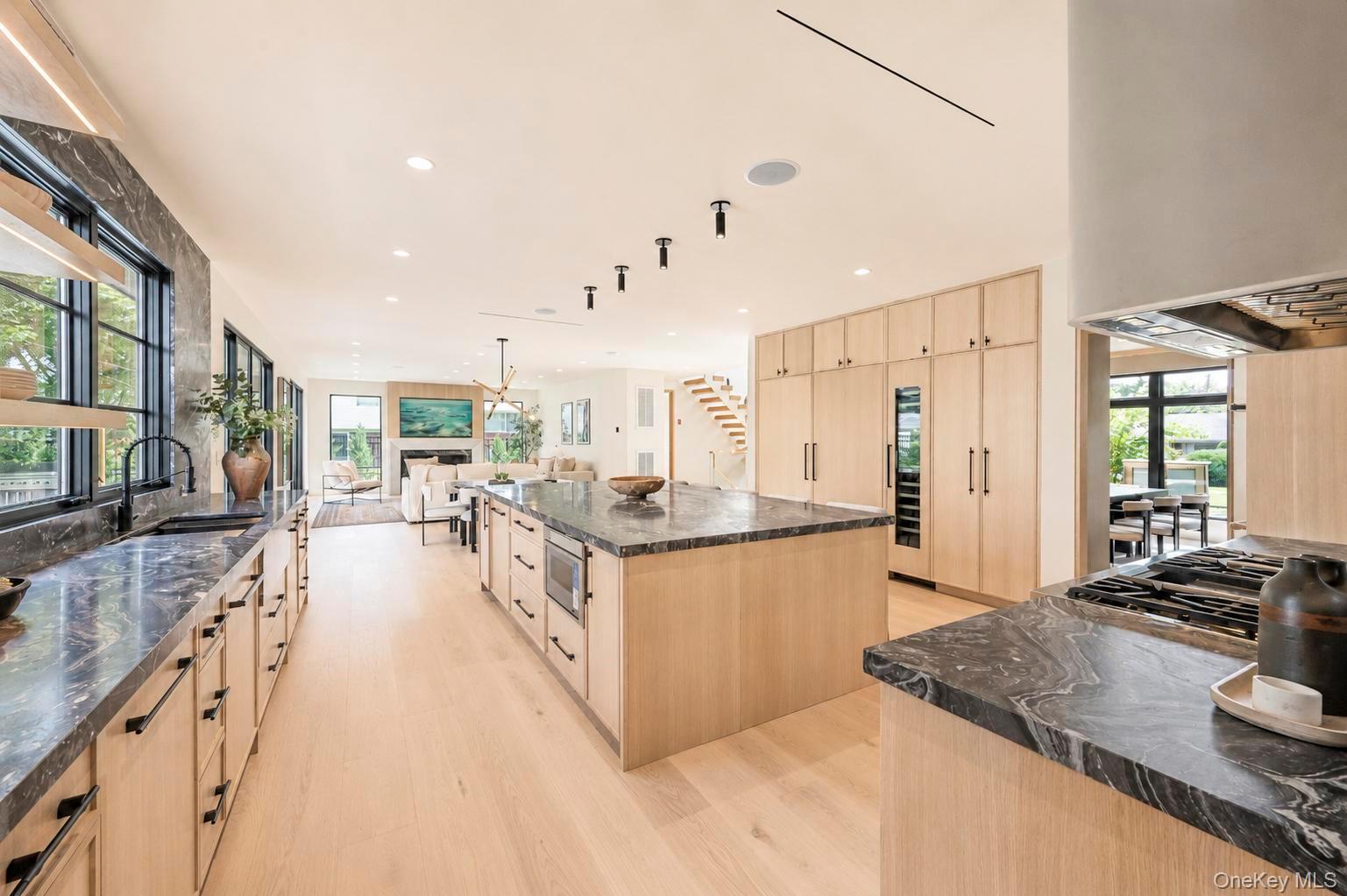 2017 Ladenburg Drive — photo 15