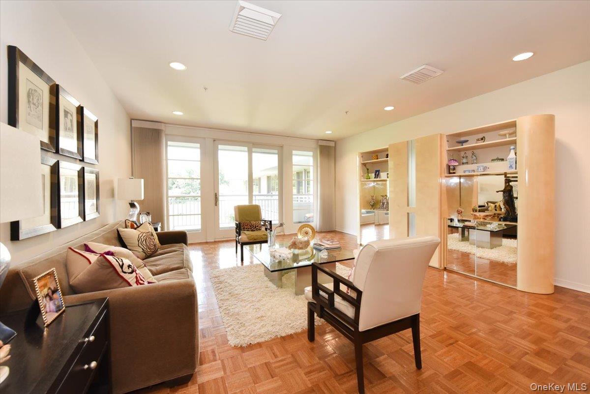 100 Harbor View Drive #117 — photo 8