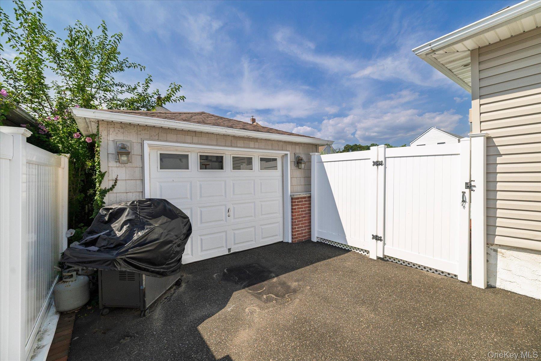 145 Bismark Avenue — photo 18