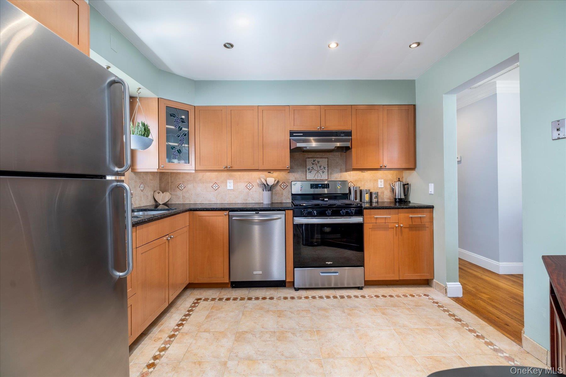 145 Bismark Avenue — photo 7