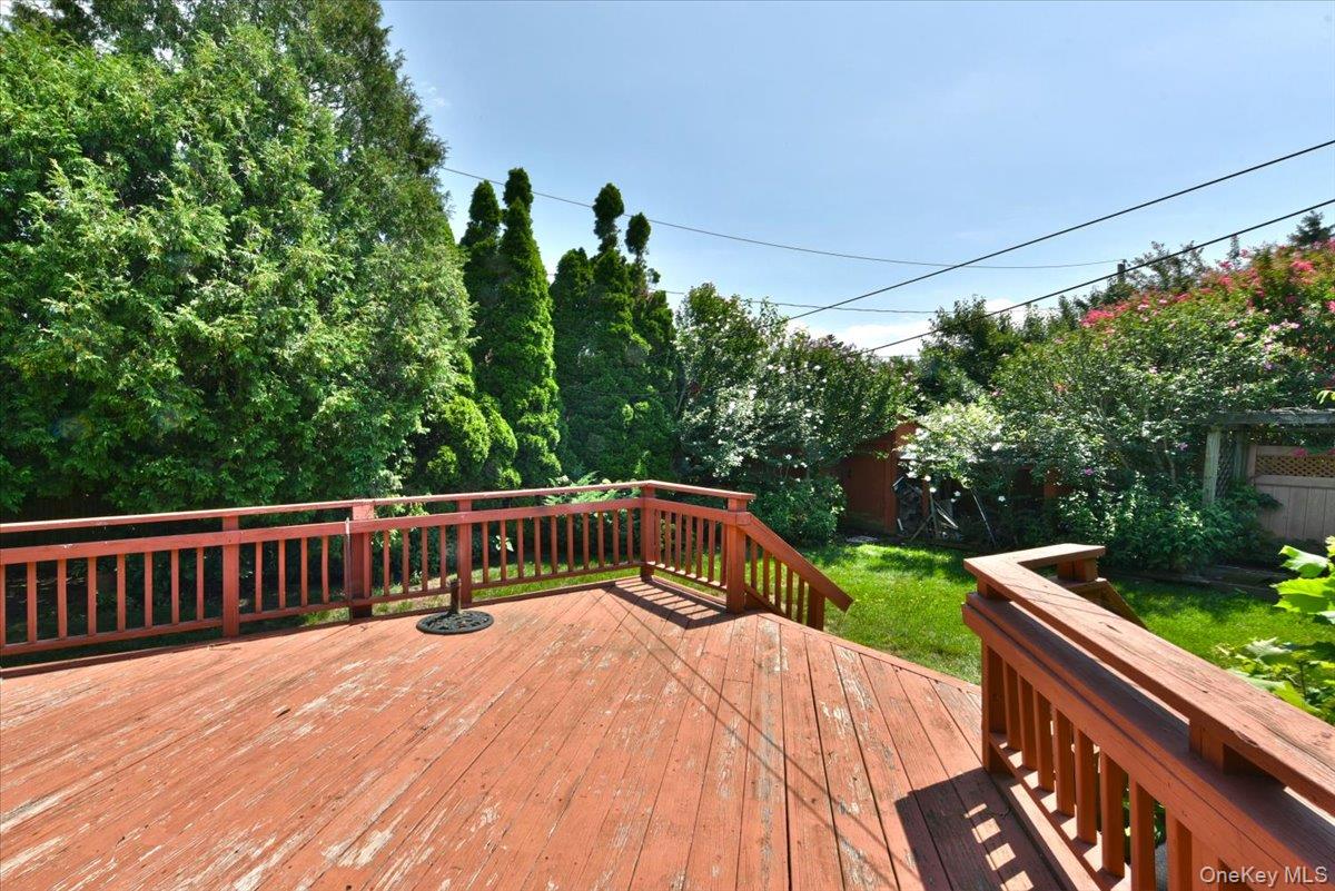 12 Leonard Road — photo 19