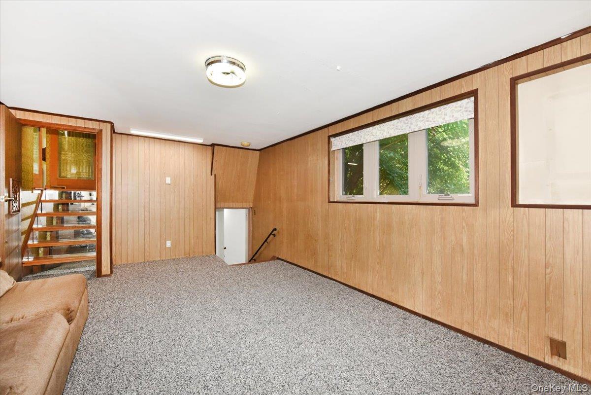 12 Leonard Road — photo 20