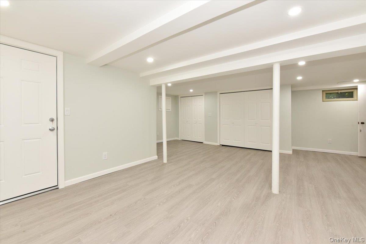 12 Leonard Road — photo 32