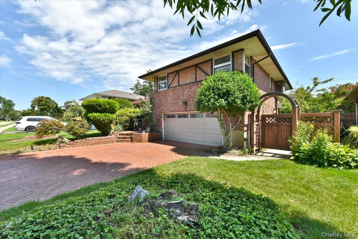 12 Leonard Road — photo 4