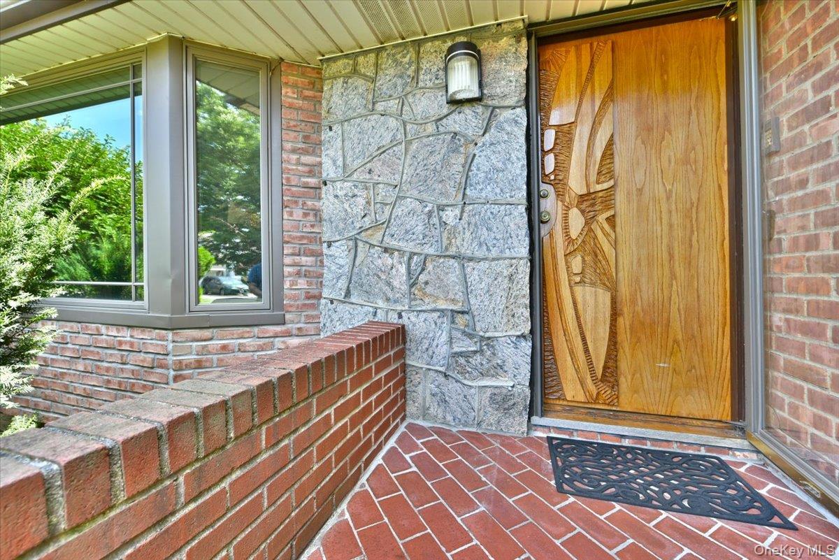12 Leonard Road — photo 5