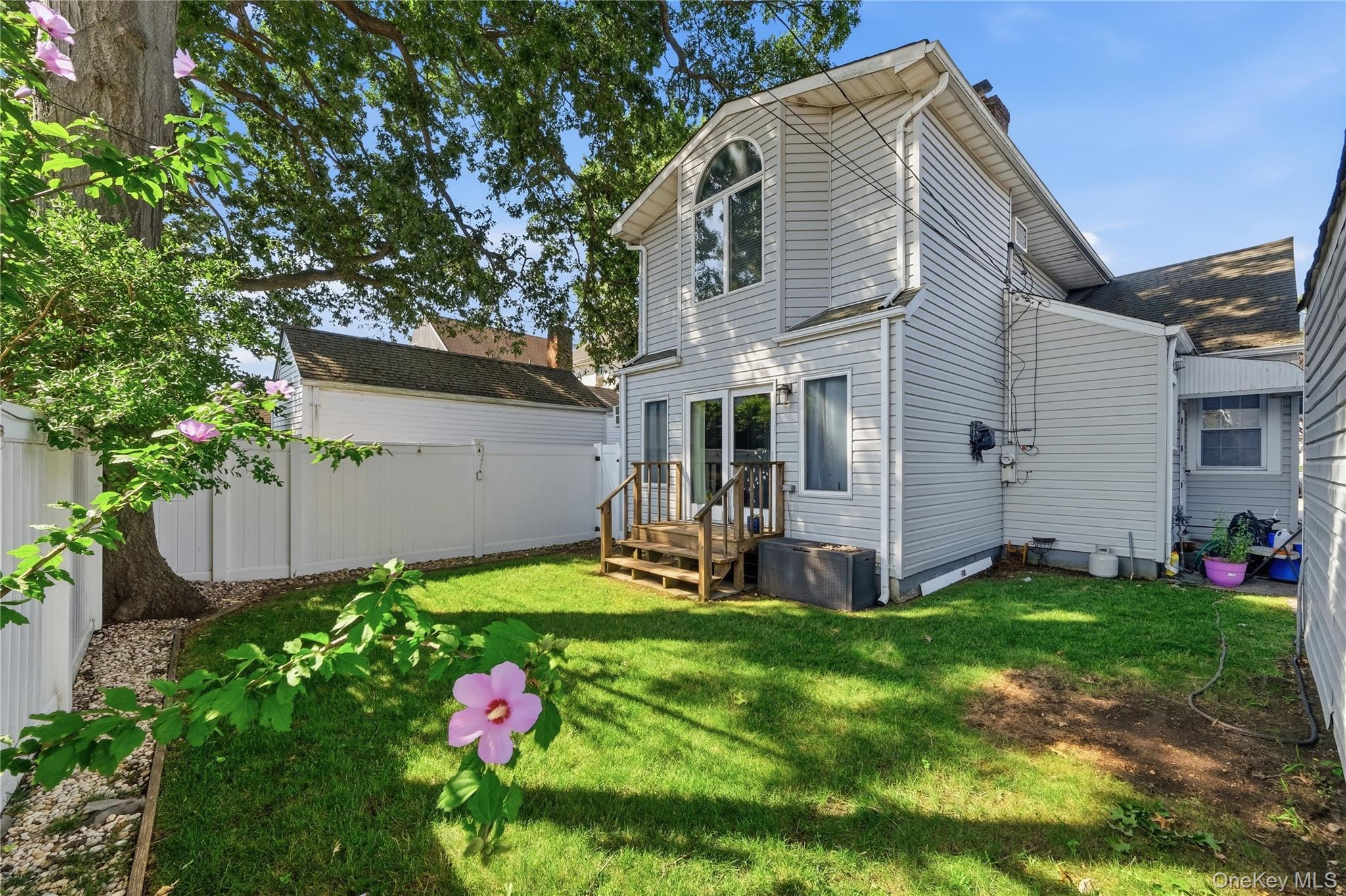 205 Stuart Road — photo 24
