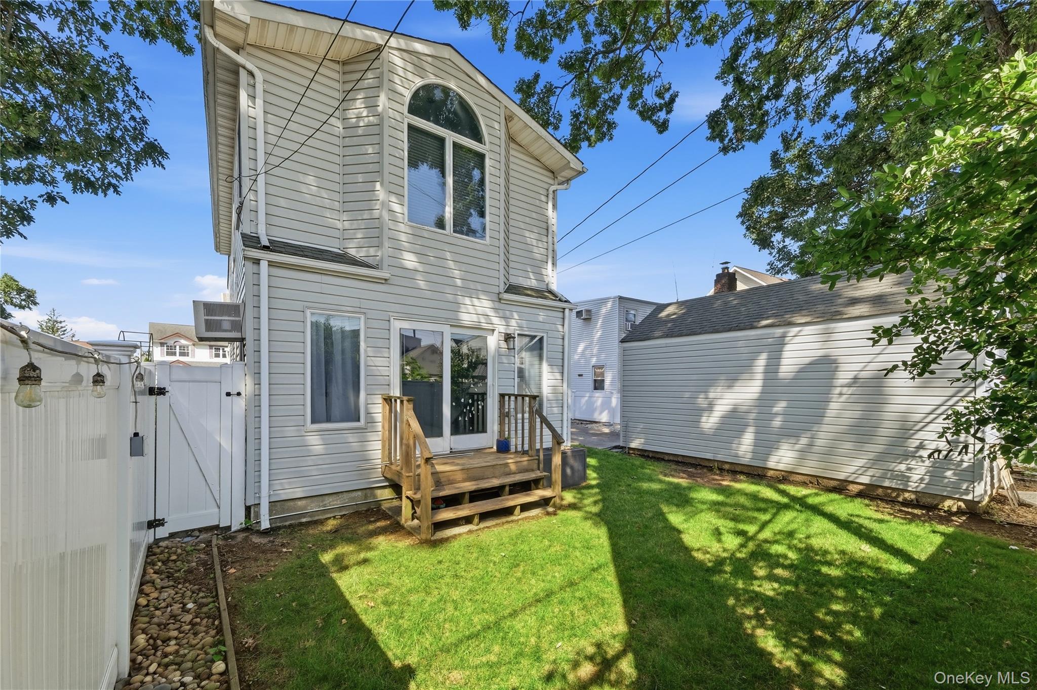 205 Stuart Road — photo 25