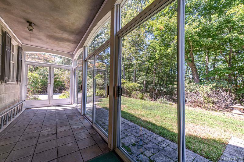 105 Laurel Lane — photo 14