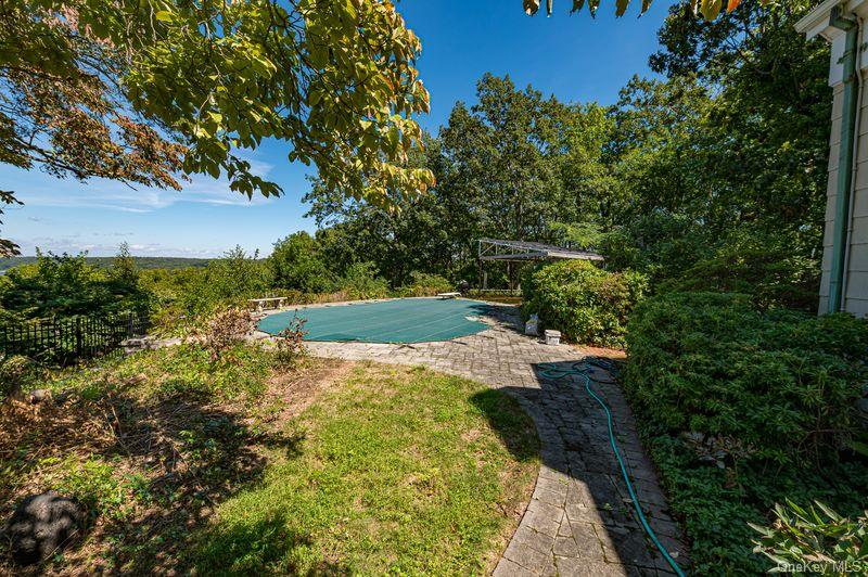 105 Laurel Lane — photo 32