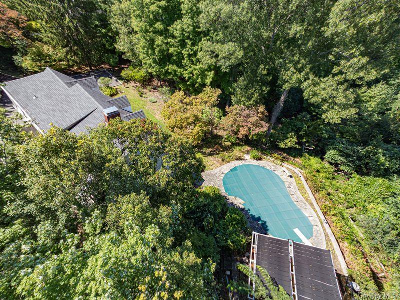 105 Laurel Lane — photo 5