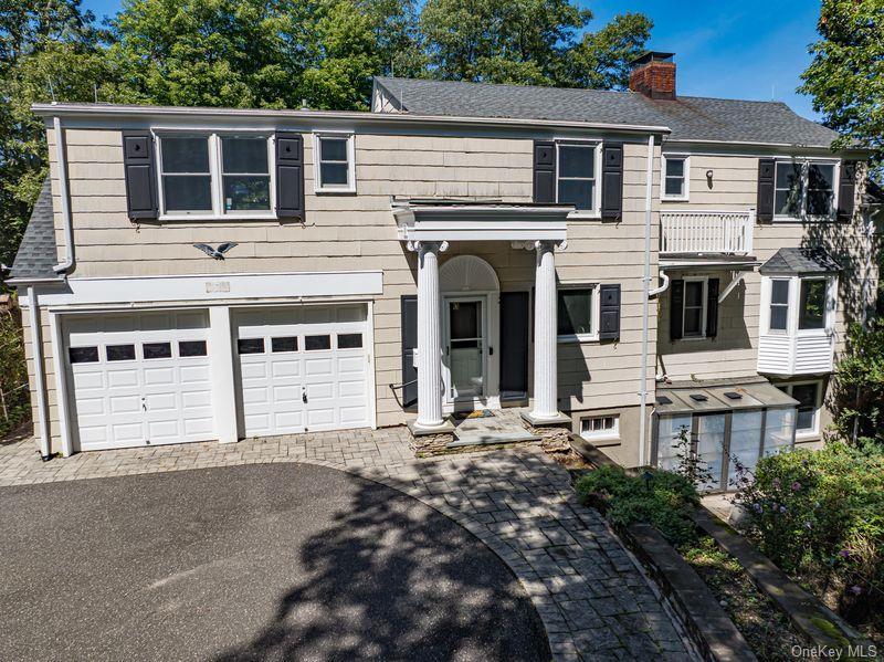 105 Laurel Lane, Port Jefferson