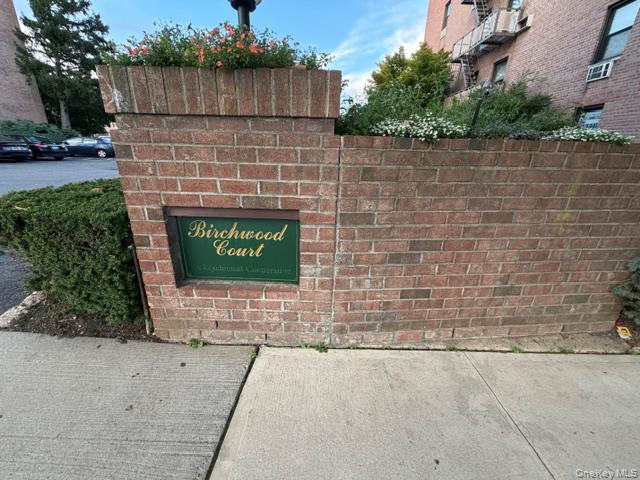 3 Birchwood Court #1A, Mineola