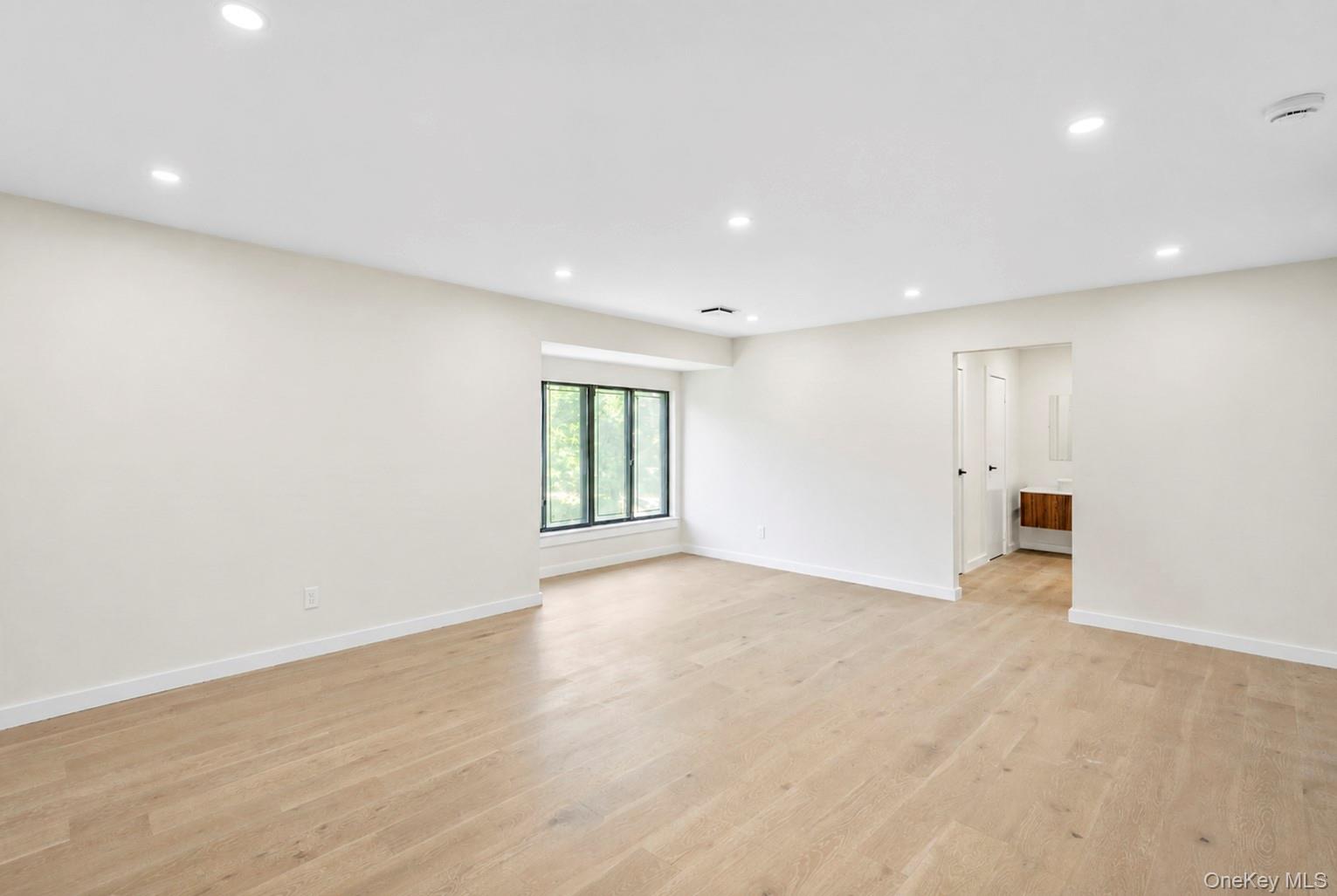 95 Windsor Gate Drive — photo 38