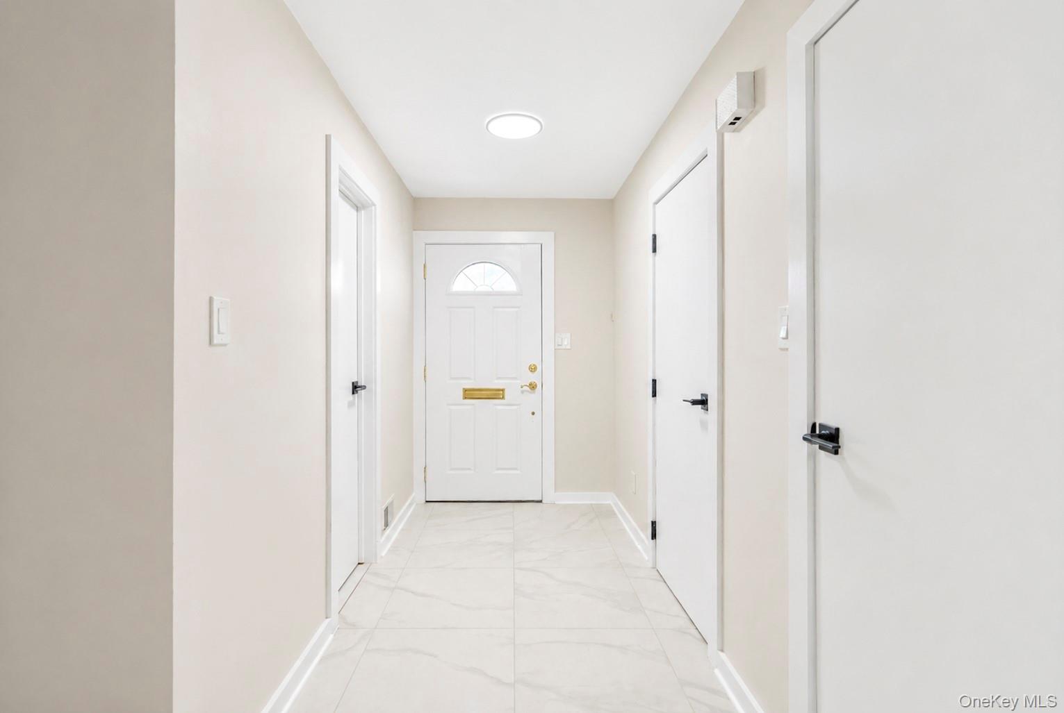 95 Windsor Gate Drive — photo 8