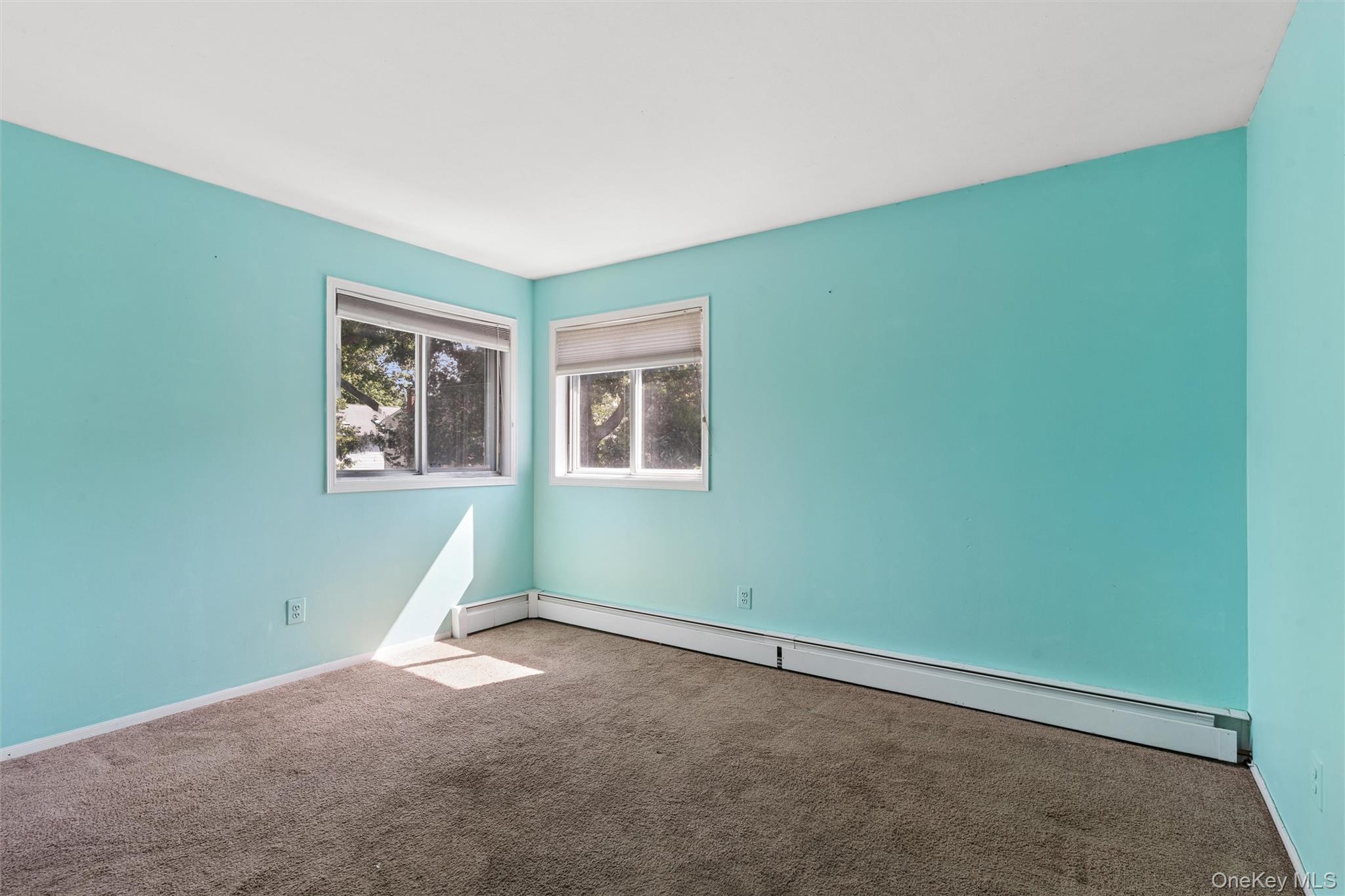 1928 Gormley Avenue — photo 15
