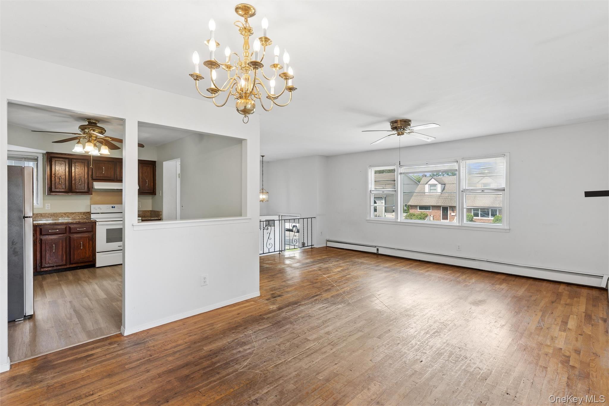 1928 Gormley Avenue — photo 10