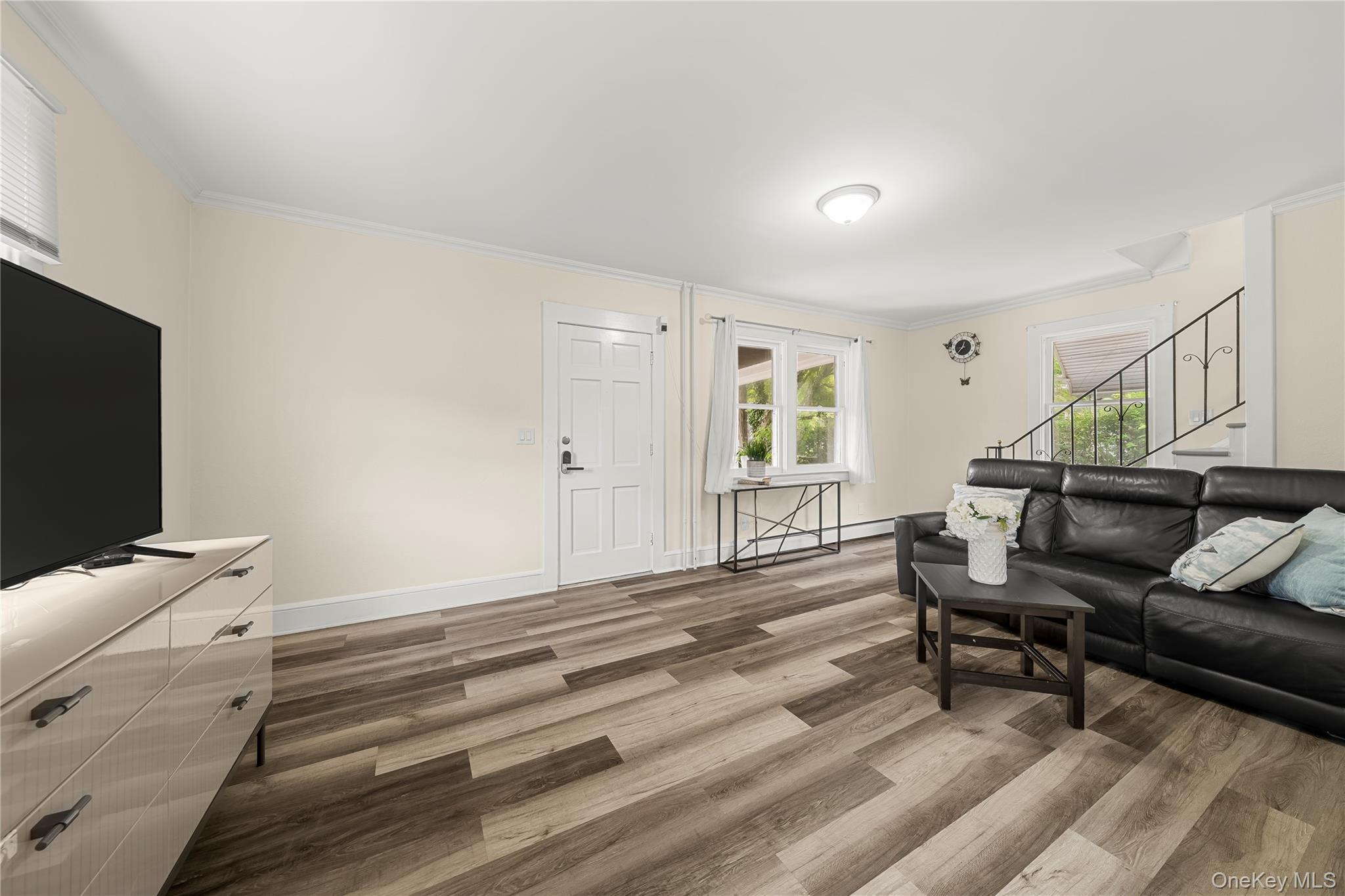 6 Littleworth Lane — photo 4