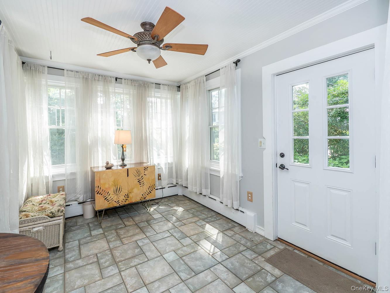 150 Franklin Avenue — photo 4