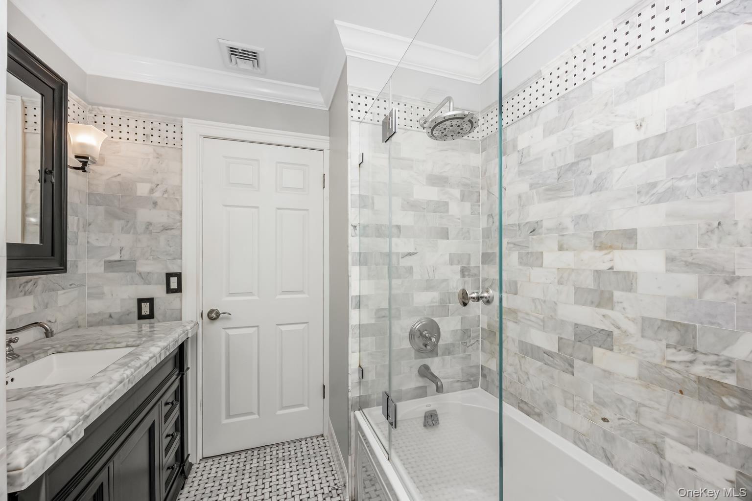 4 Vera Court — photo 22