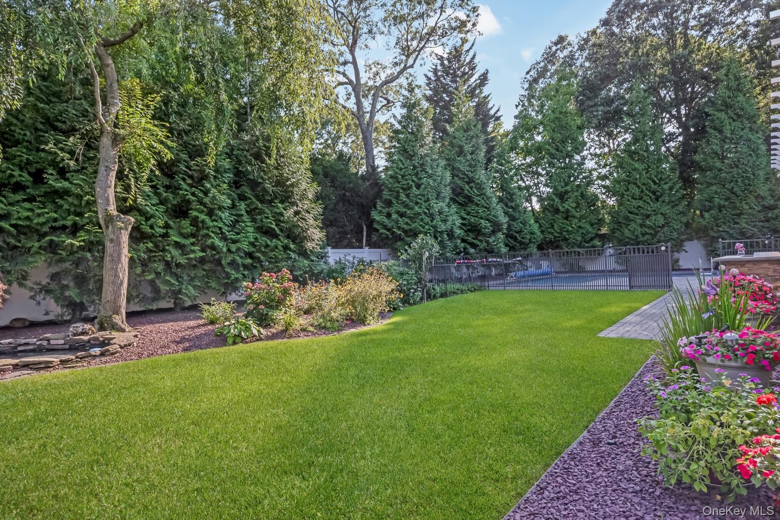4 Vera Court — photo 34