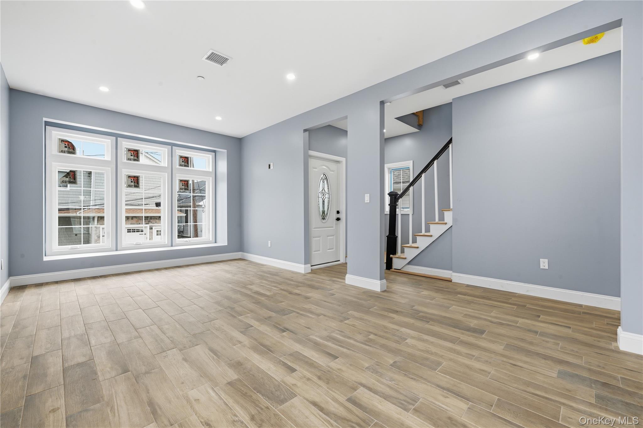 9 James Street — photo 2