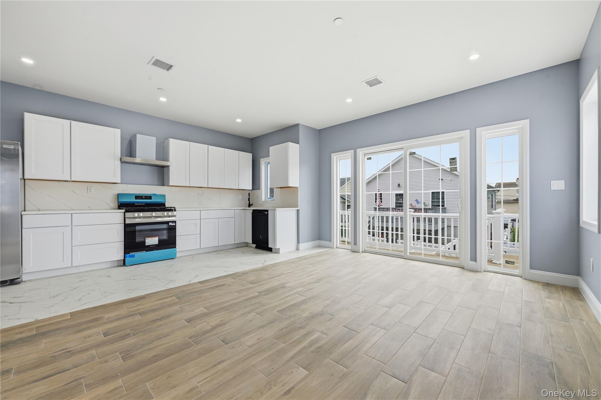 9 James Street — photo 4