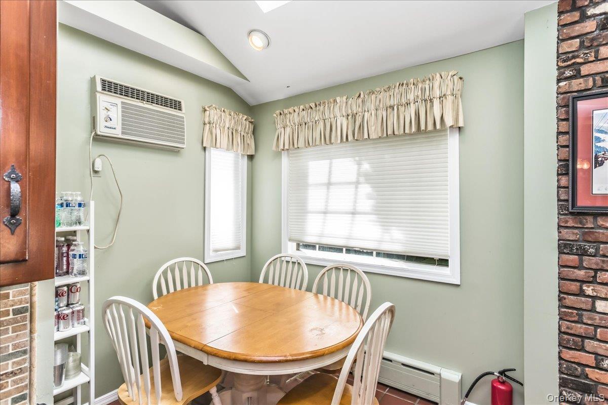 340 Princeton Road — photo 8