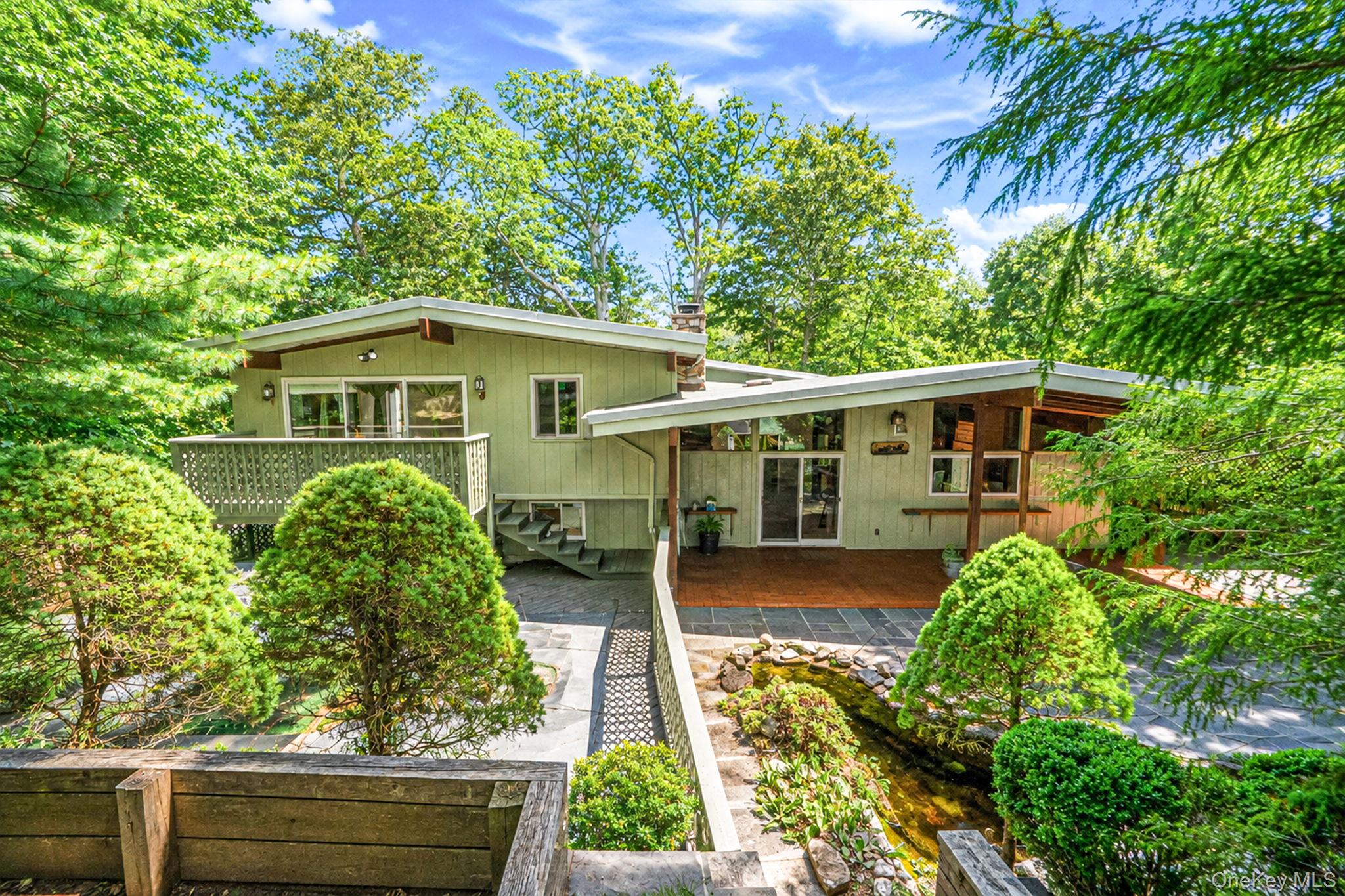 135 Oakside Drive — photo 3