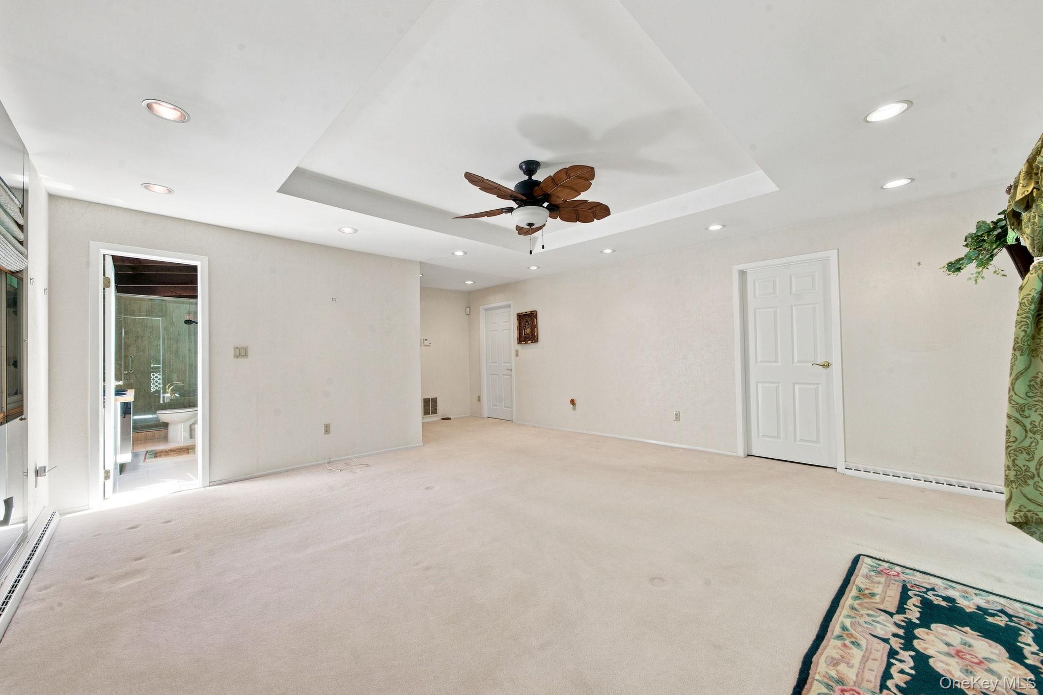 135 Oakside Drive — photo 32