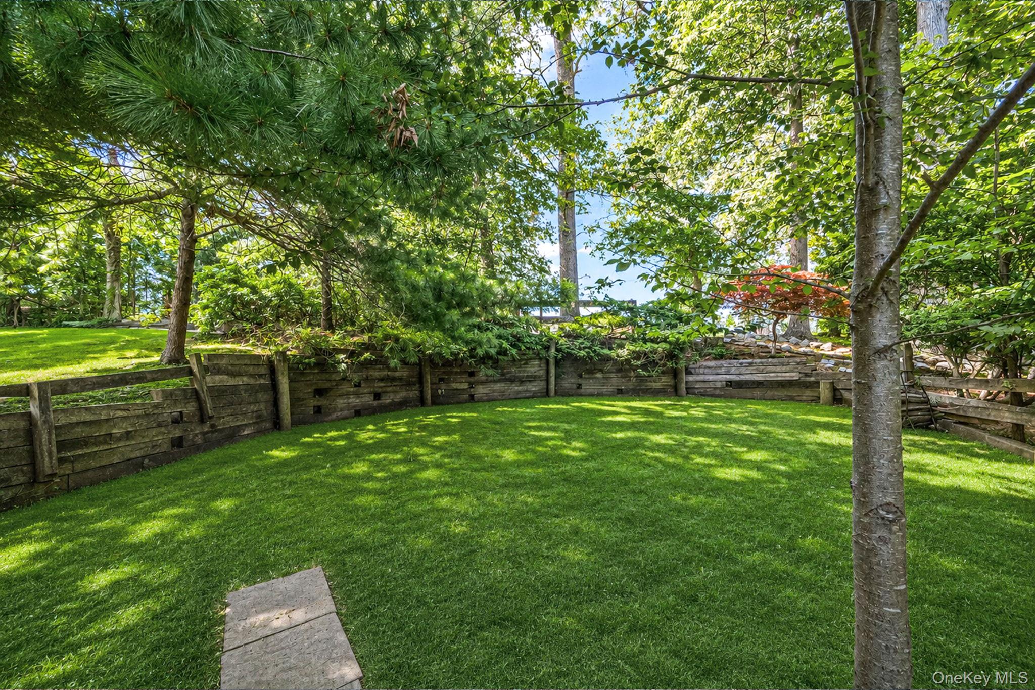 135 Oakside Drive — photo 6