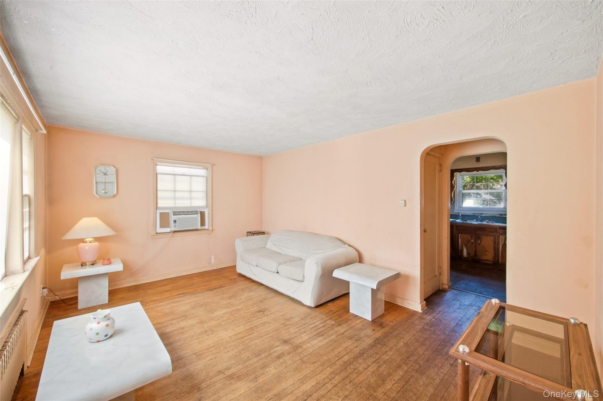 573 Grove Place — photo 4