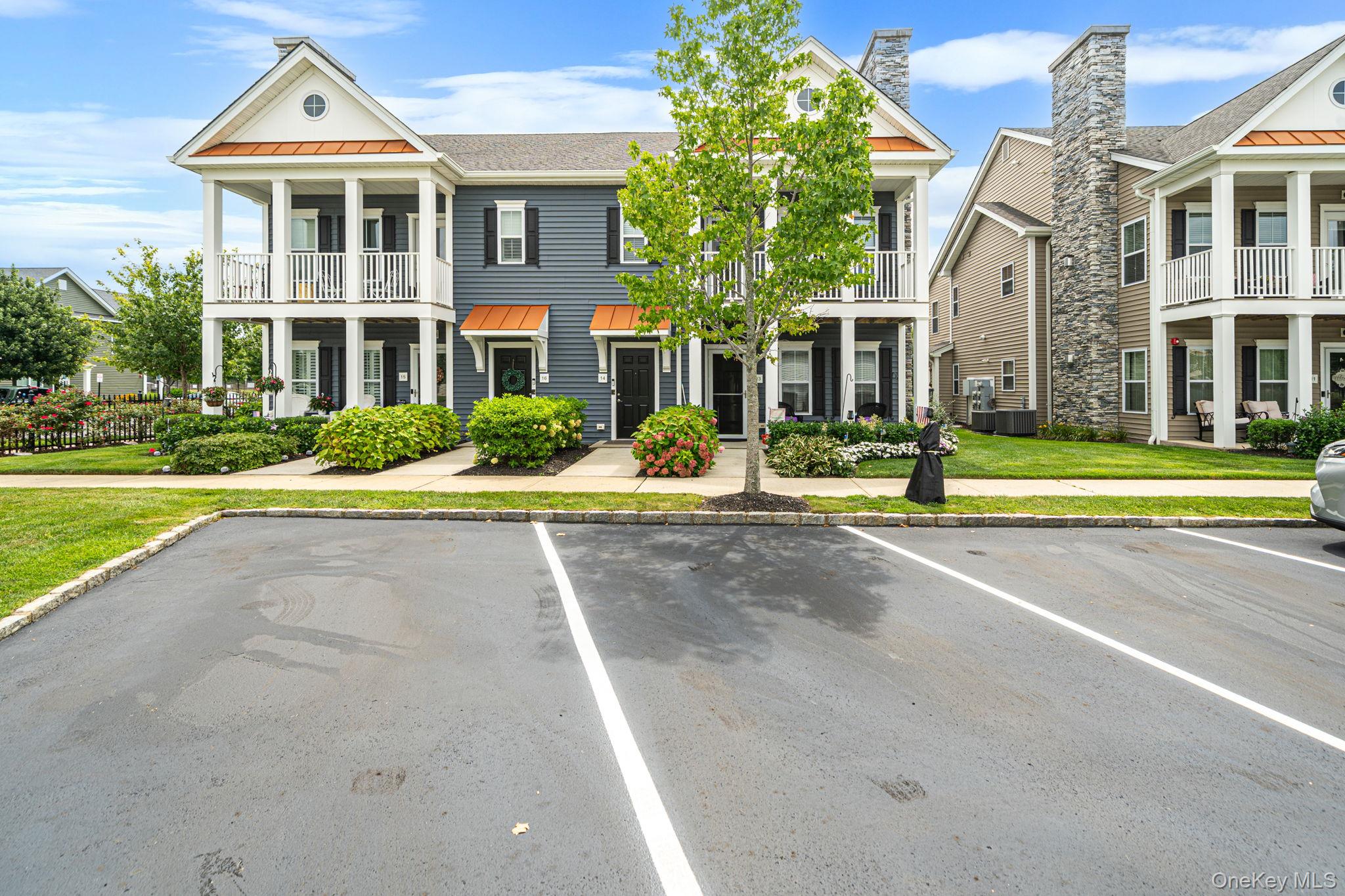 14 Park Drive, East Islip