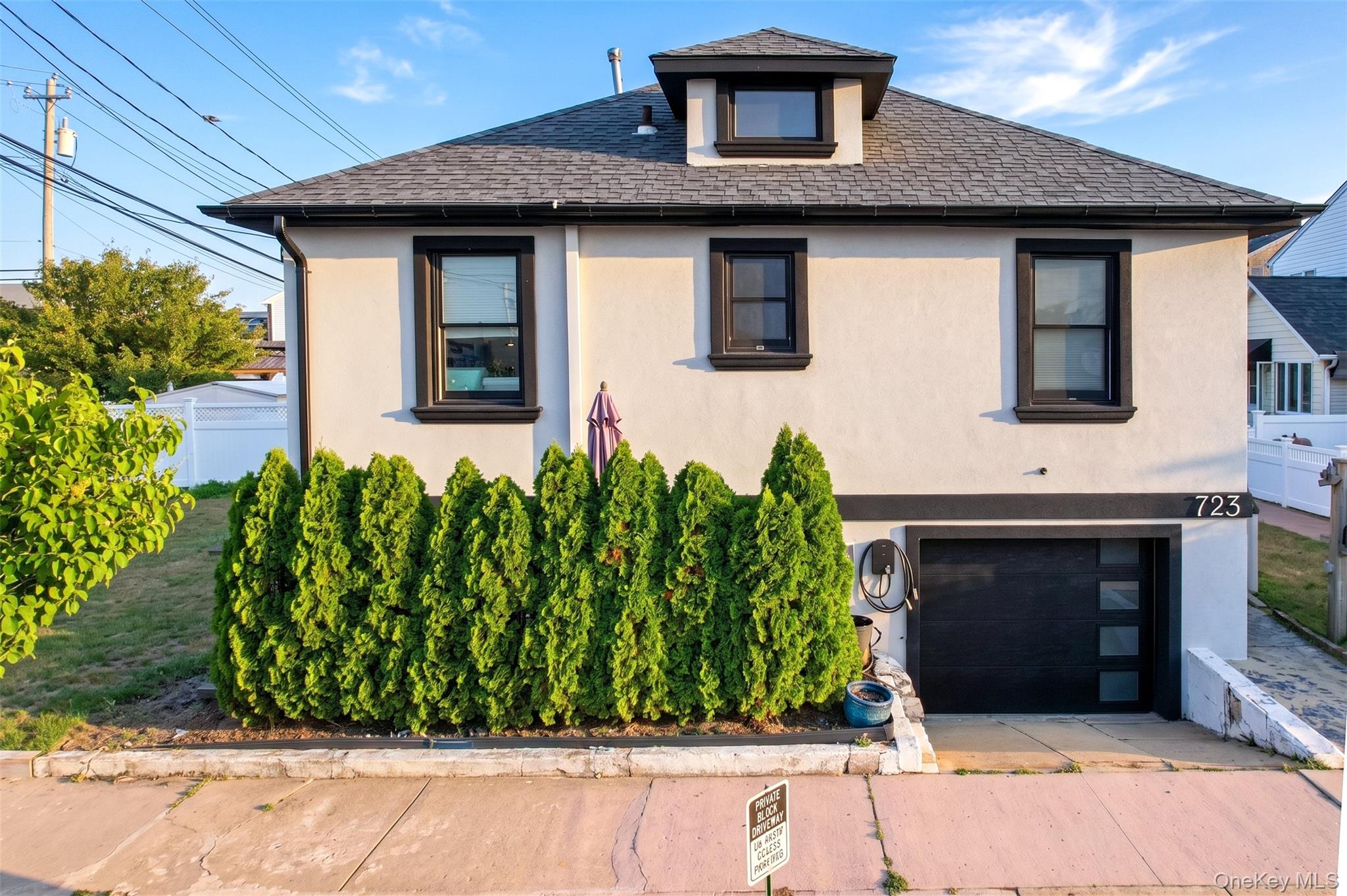 723 Olive Street, Long Beach