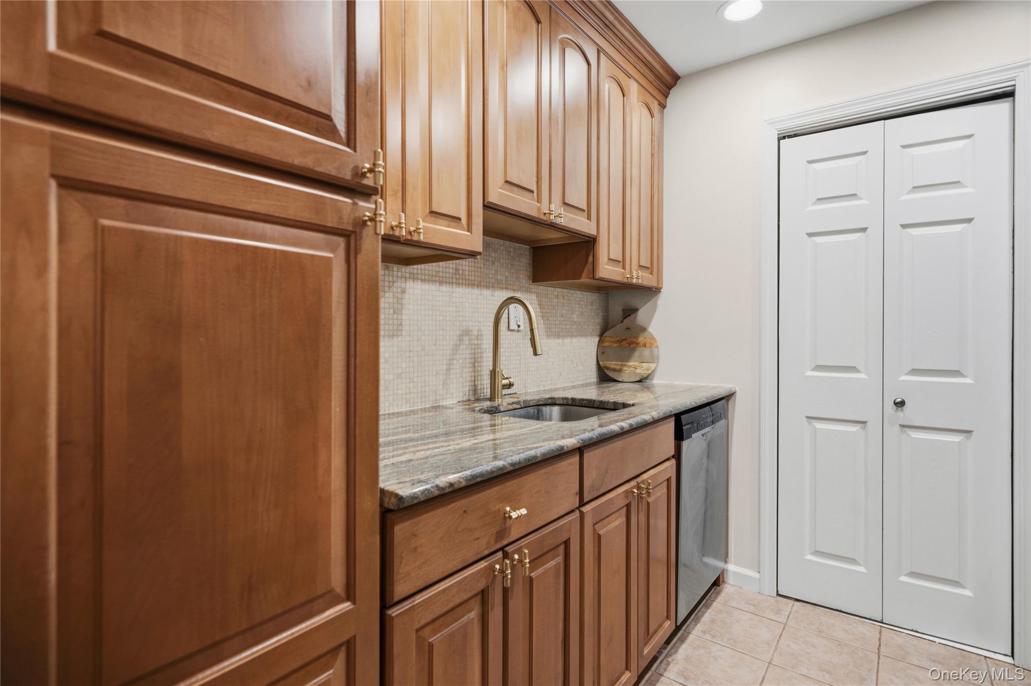 36 Richmond Boulevard #4A — photo 12