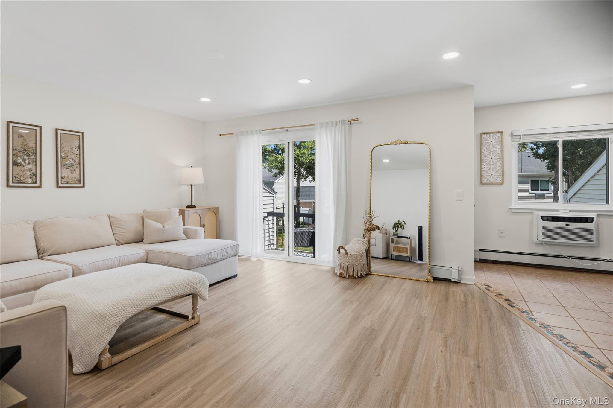 36 Richmond Boulevard #4A — photo 3