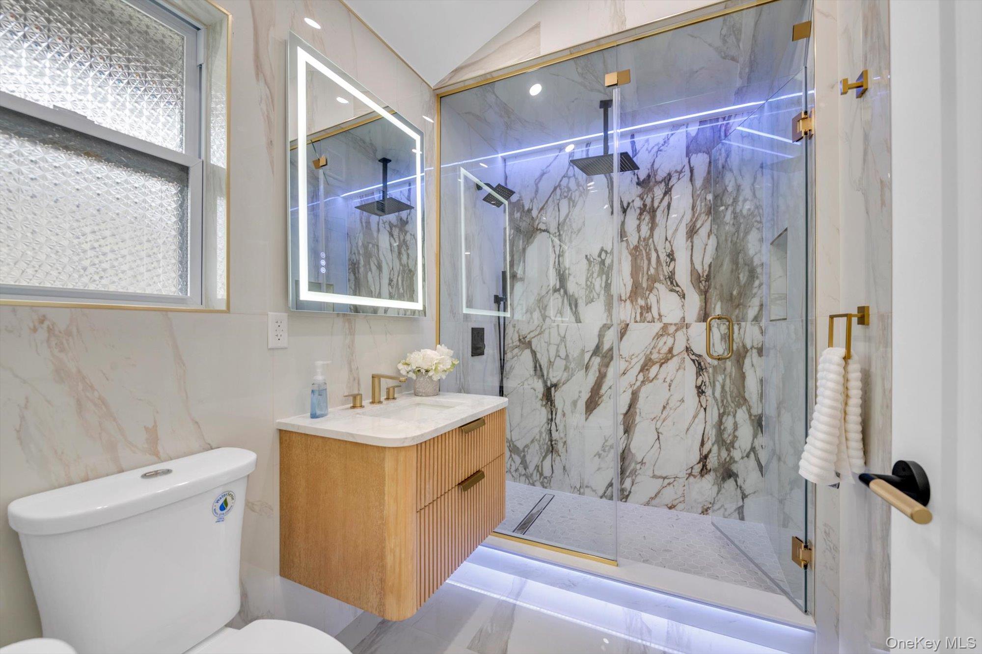 109 Nassau Drive — photo 15