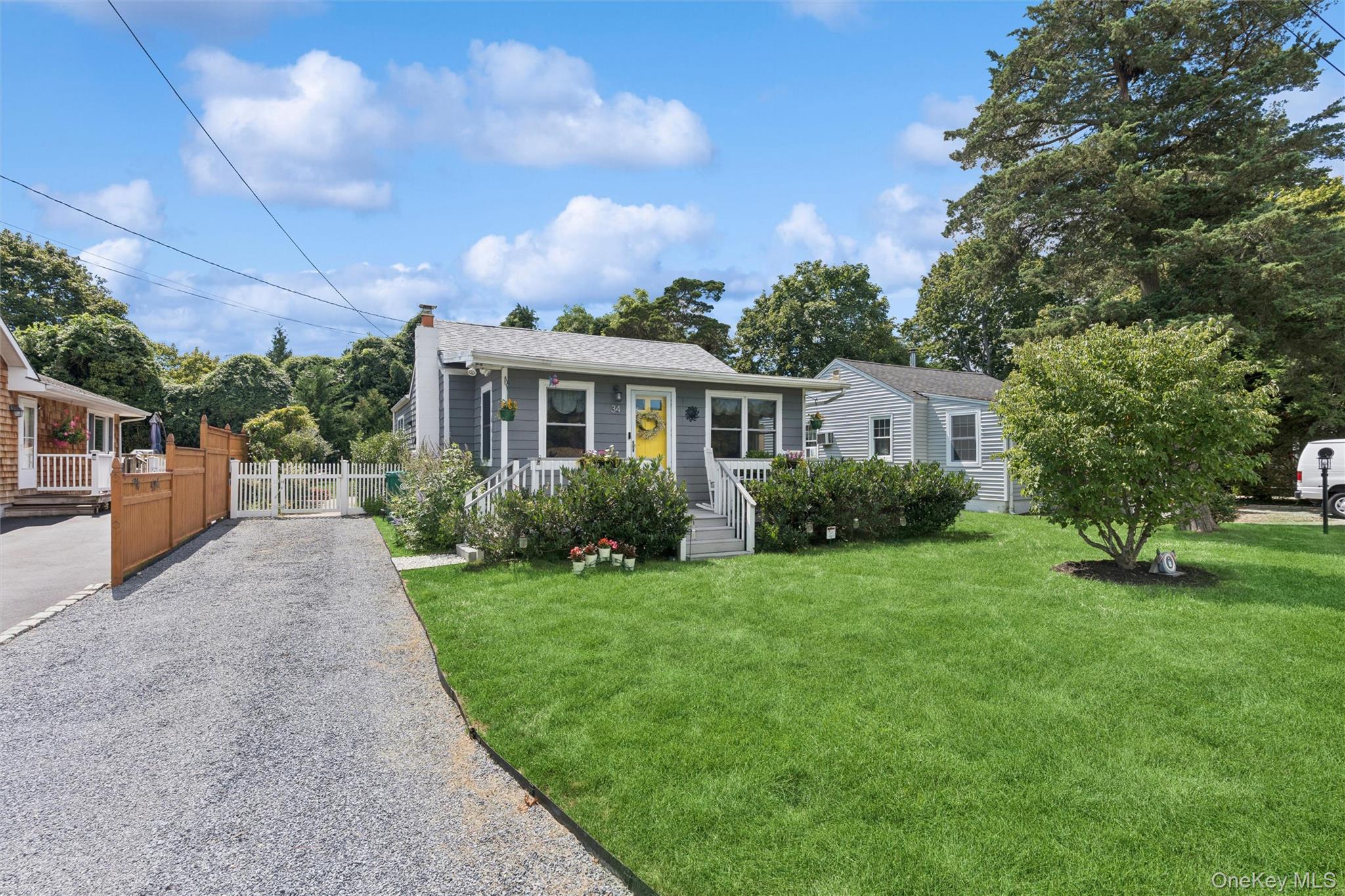 34 End Avenue, East Quogue