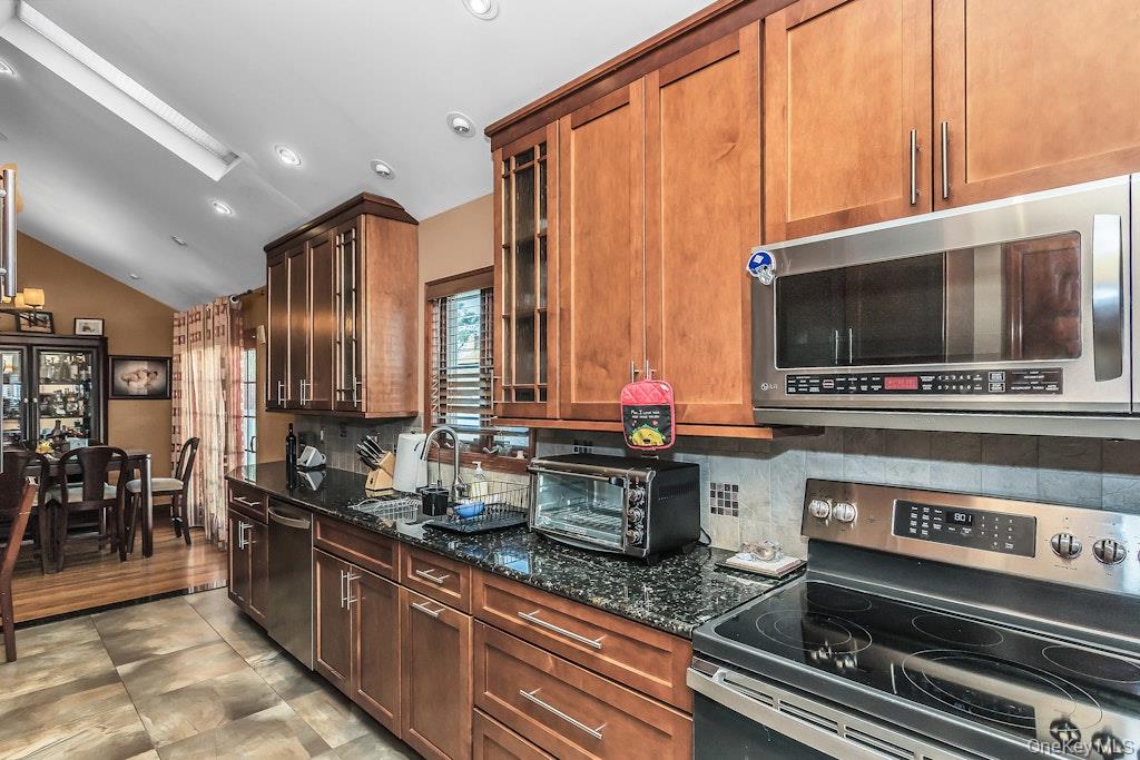 782 Norman Drive — photo 10