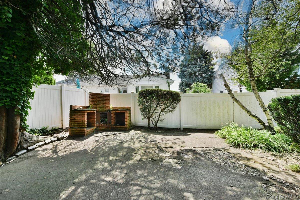 204 Franklin Street — photo 33